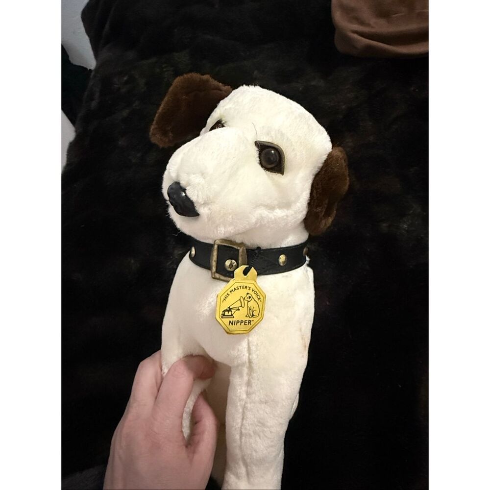 Official ELVIS PRESLEY RCA Victor NIPPER  Stuffed, Plush DOG Vintage MINT RARE !